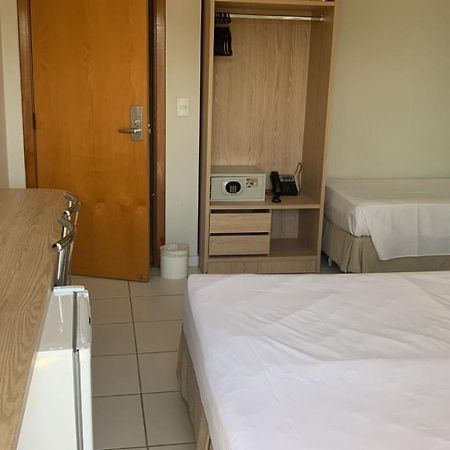 Golden Dolphin Express Apartman Caldas Novas Kültér fotó